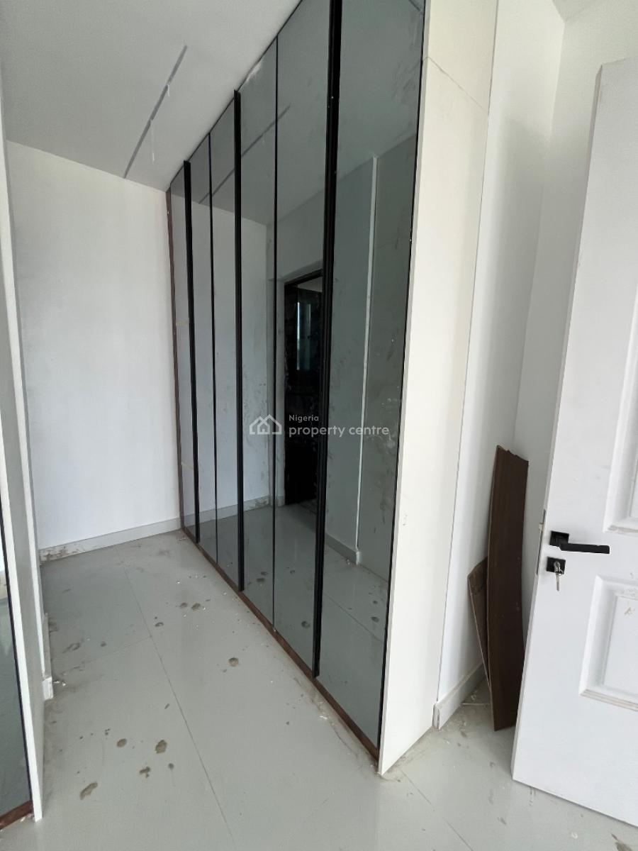 5bedroom Terrace with Bq, Lekki Phase 1, Lekki, Lagos, Terraced Duplex for Sale