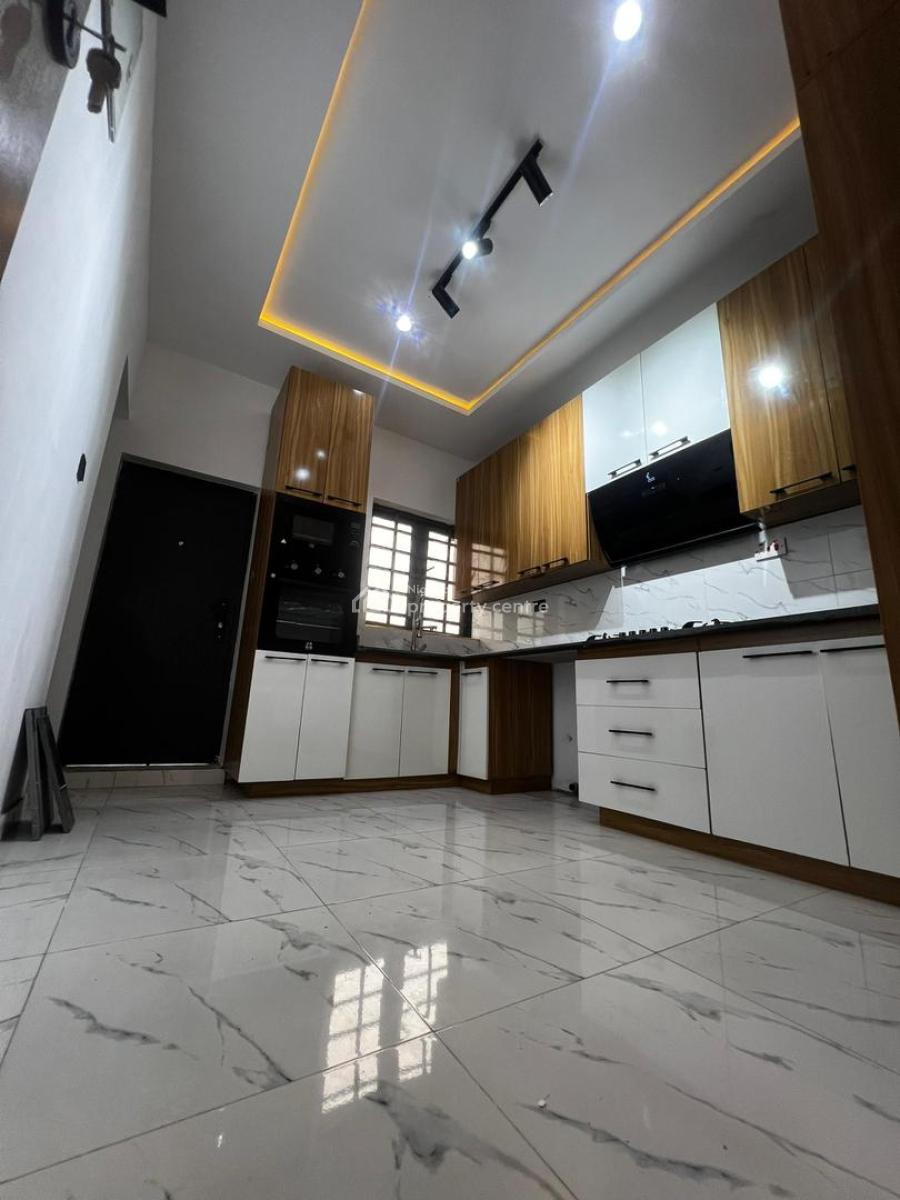 Top-notch 4 Bedroom Detached Duplex with Bq, Mowe Town, Ogun, Detached Duplex for Sale