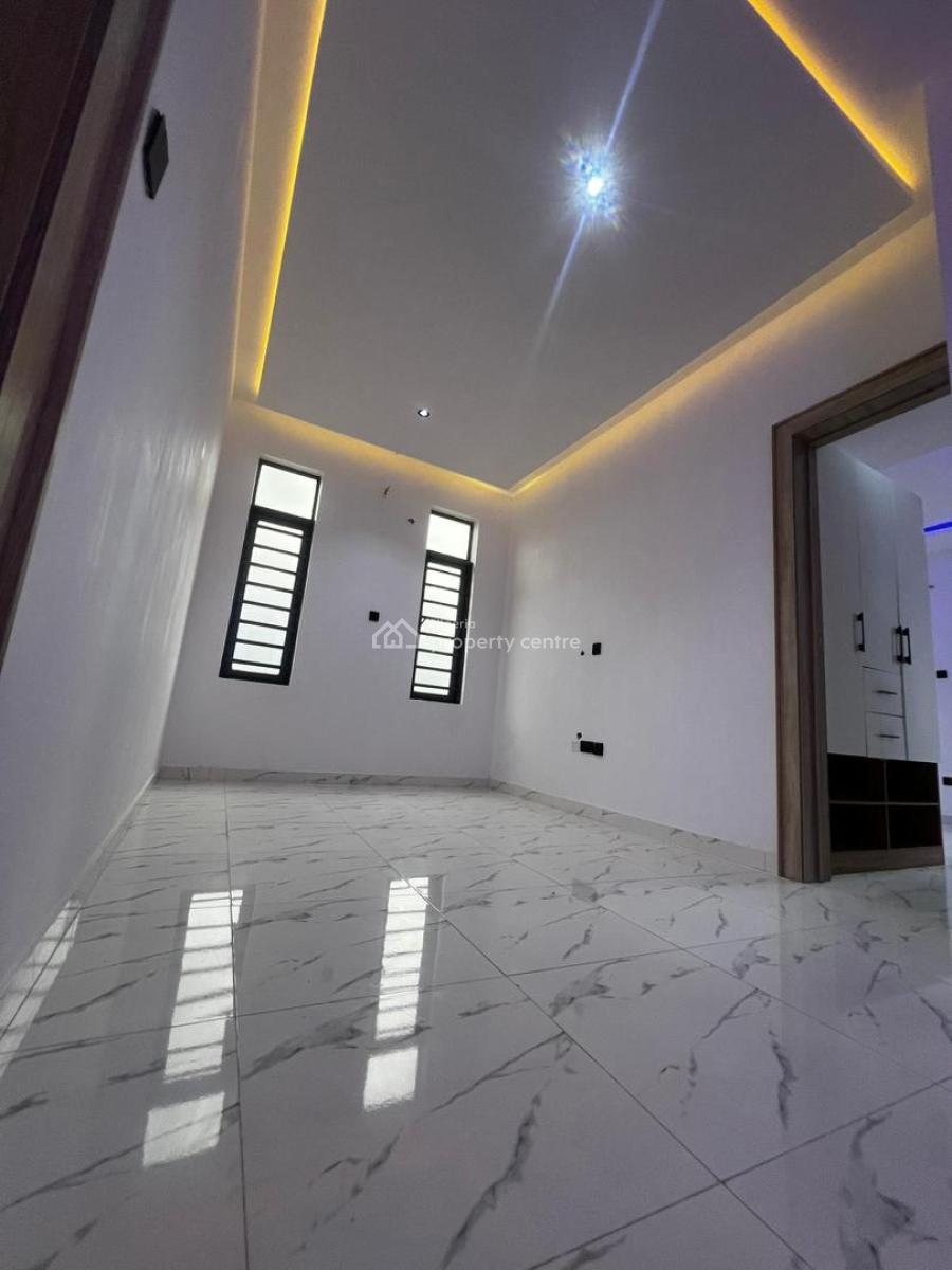 Top-notch 4 Bedroom Detached Duplex with Bq, Mowe Town, Ogun, Detached Duplex for Sale