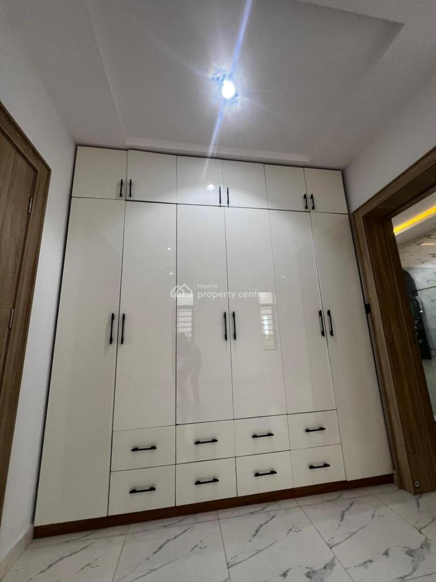 Top-notch 4 Bedroom Detached Duplex with Bq, Mowe Town, Ogun, Detached Duplex for Sale