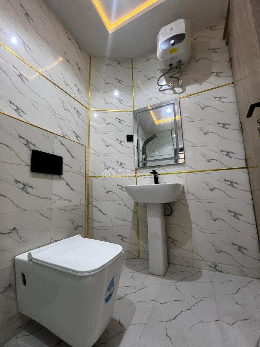 Top-notch 4 Bedroom Detached Duplex with Bq, Mowe Town, Ogun, Detached Duplex for Sale