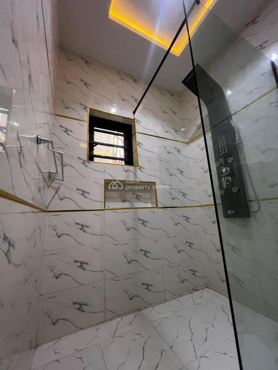 Top-notch 4 Bedroom Detached Duplex with Bq, Mowe Town, Ogun, Detached Duplex for Sale