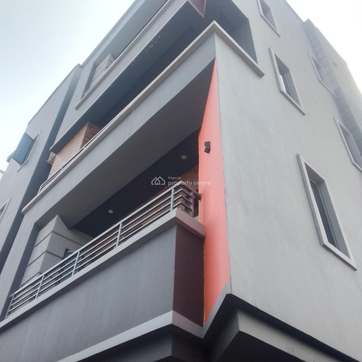 Relatively New and Spacious 3 Bedroom Flat, Anthony Maryland, Anthony, Maryland, Lagos, Flat / Apartment for Rent