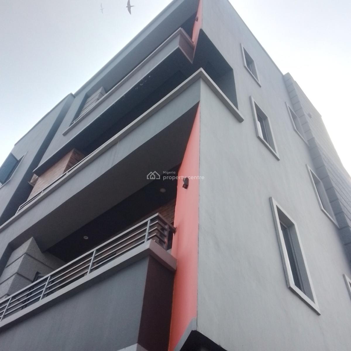 Relatively New and Spacious 3 Bedroom Flat, Anthony Maryland, Anthony, Maryland, Lagos, Flat / Apartment for Rent