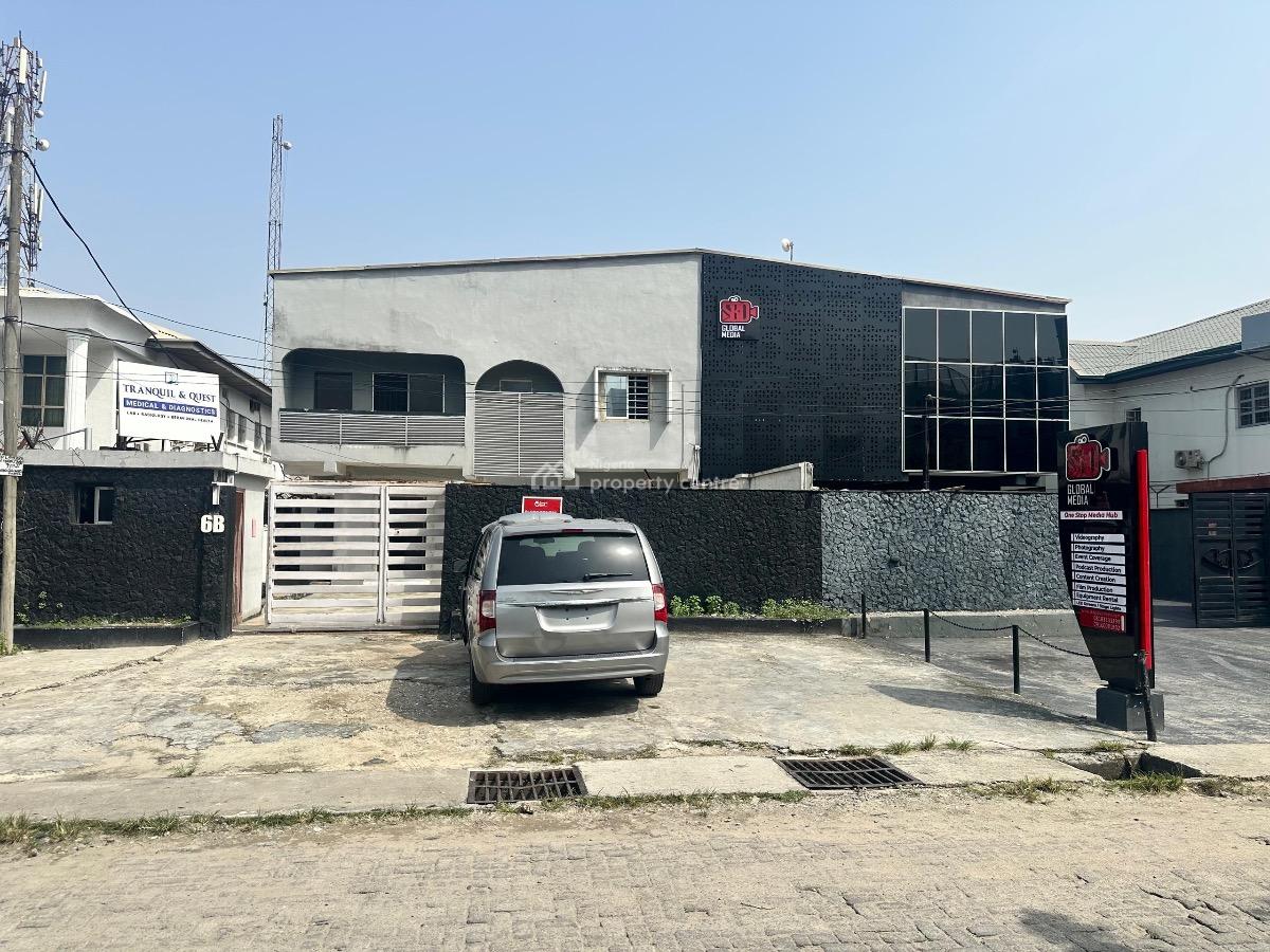 Elegant 5 Bedroom Semi Detached Building + 2 Room Bq in Secured Estate, Lekki Phase 1, Lekki, Lagos, Semi-detached Duplex for Rent