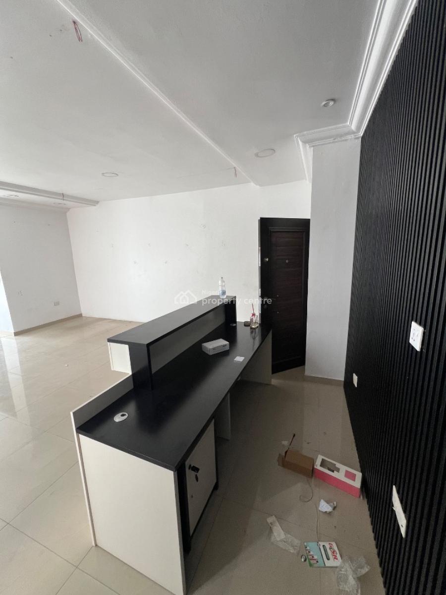 Outstanding Commercial Space on a Major Commercial Road in Lekki 1, Lekki Phase 1, Lekki, Lagos, Commercial Property for Rent
