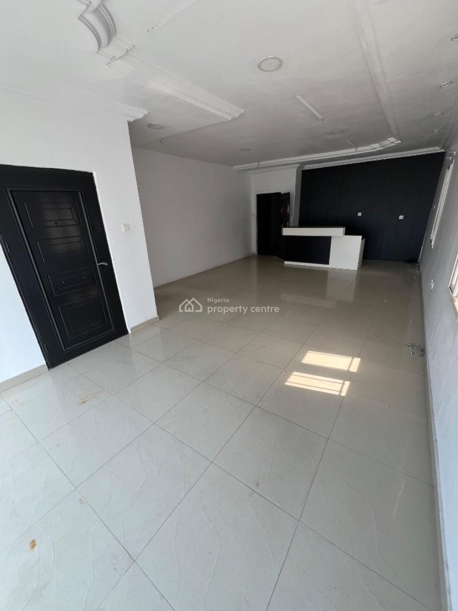 Outstanding Commercial Space on a Major Commercial Road in Lekki 1, Lekki Phase 1, Lekki, Lagos, Commercial Property for Rent