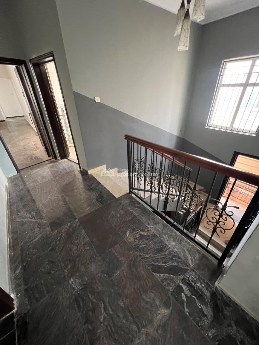 Outstanding Commercial Space on a Major Commercial Road in Lekki 1, Lekki Phase 1, Lekki, Lagos, Commercial Property for Rent