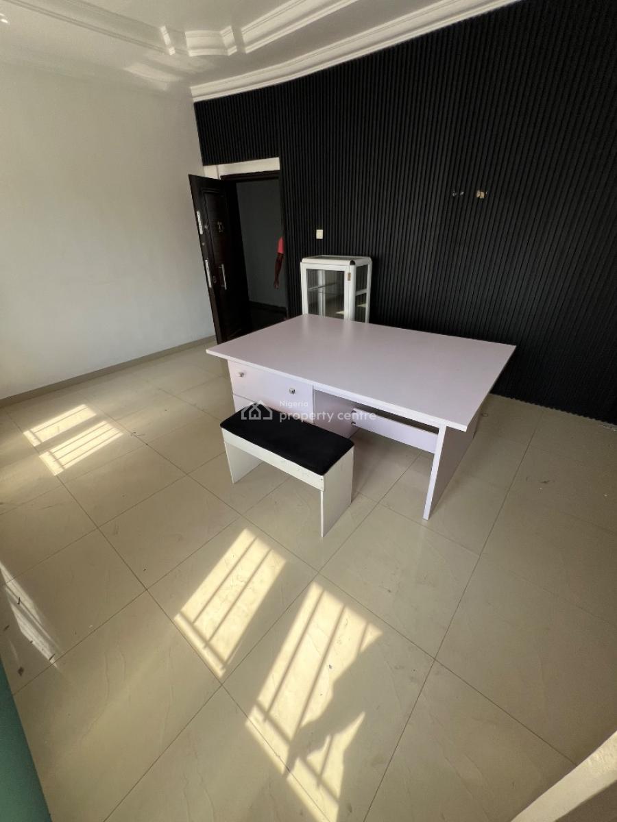 Outstanding Commercial Space on a Major Commercial Road in Lekki 1, Lekki Phase 1, Lekki, Lagos, Commercial Property for Rent
