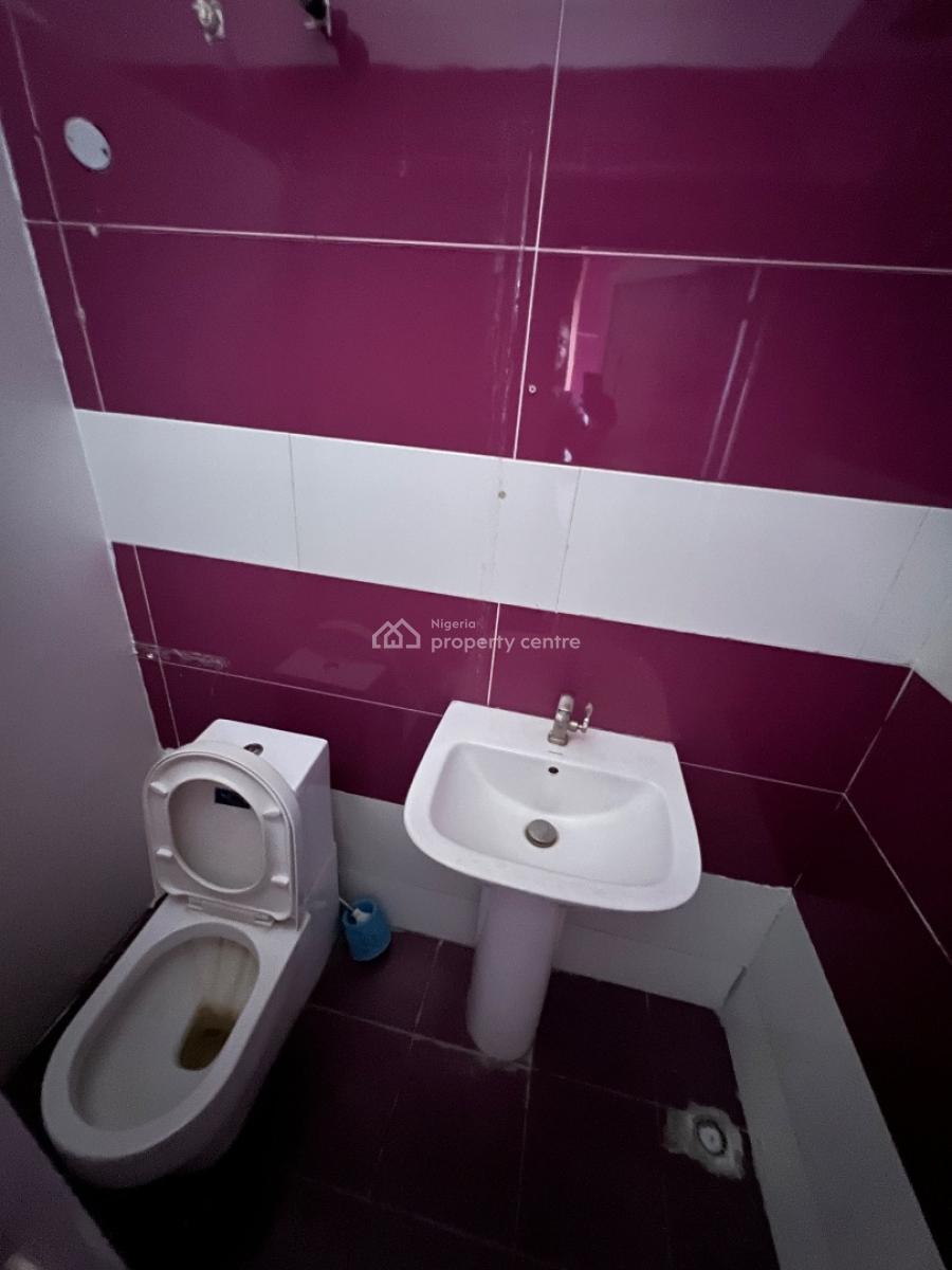 Outstanding Commercial Space on a Major Commercial Road in Lekki 1, Lekki Phase 1, Lekki, Lagos, Commercial Property for Rent