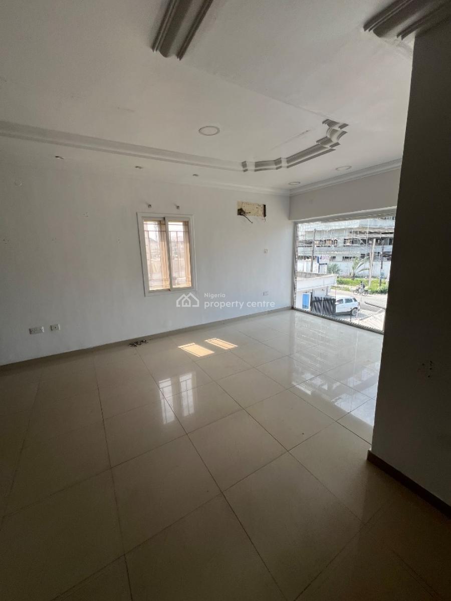 Outstanding Commercial Space on a Major Commercial Road in Lekki 1, Lekki Phase 1, Lekki, Lagos, Commercial Property for Rent