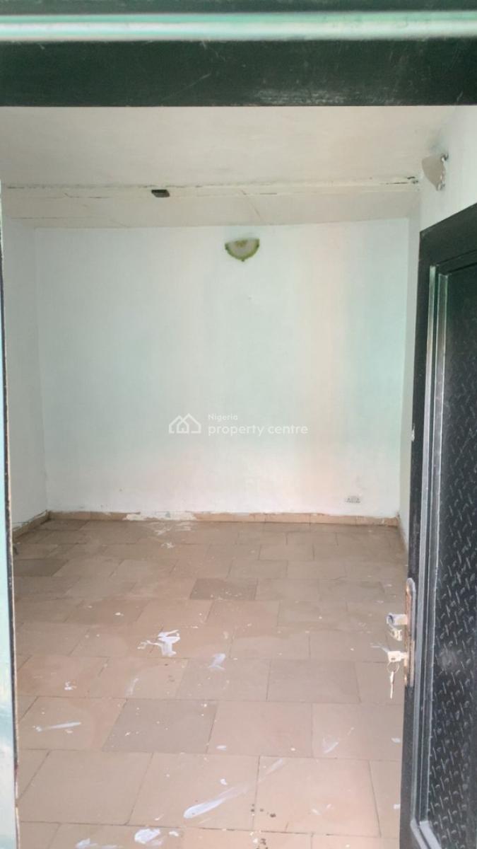 Renovated Mini Flat Ina Good Location Accesible to The Bustop, Adekunle Bustop  Just After Mile 12 Bridge, Trekkaable to The Bustop, Mile 12, Kosofe, Lagos, Mini Flat (room and Parlour) for Rent