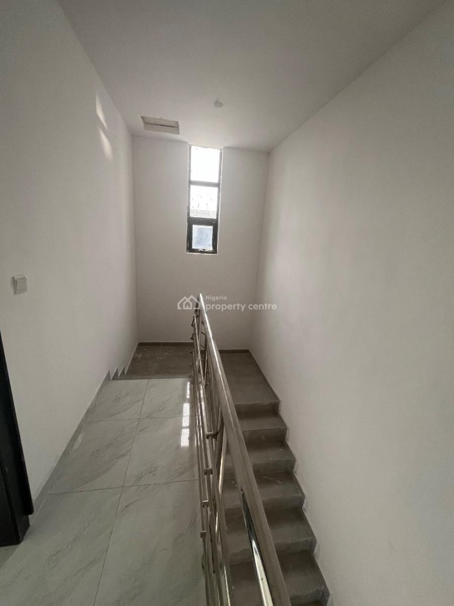5bedroom Duplex with Bq, Ologolo, Lekki, Lagos, Terraced Duplex for Sale