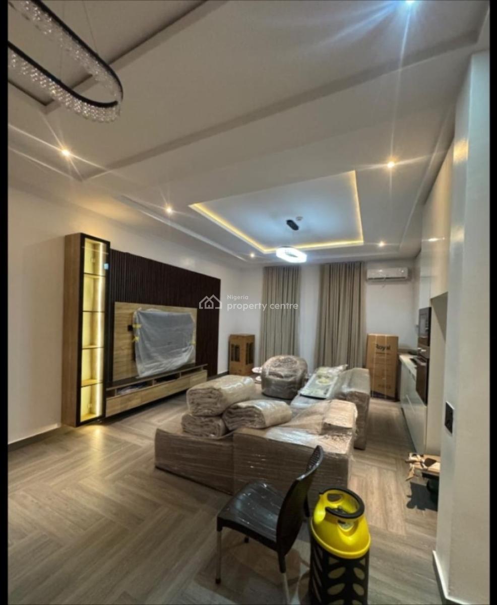 Exquisite 3 Bedroom Apartment, Freedom Way, Lekki Phase 1, Lekki, Lagos, Flat / Apartment for Rent