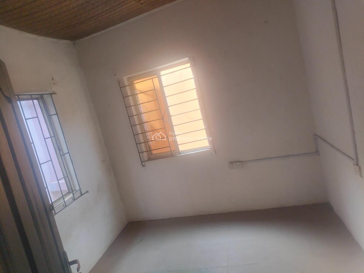 Affordable 2 Bedroom with 2 Toilets in a Calm Environment, Upstairs, Alapere, Ketu, Lagos, Flat / Apartment for Rent