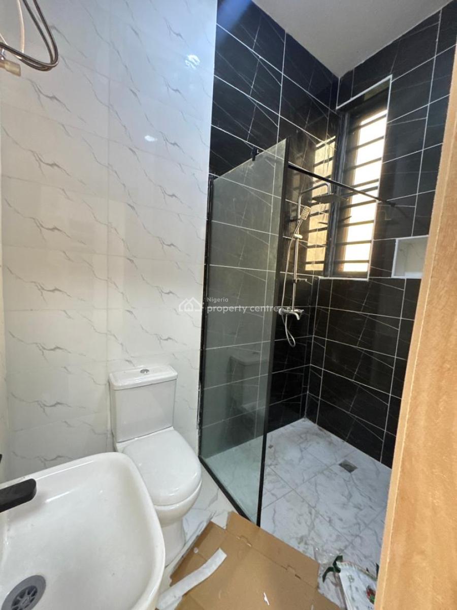 Beautiful and Luxurious Serviced with Excellent Facilities, Ologolo, Lekki, Lagos, Flat / Apartment for Rent