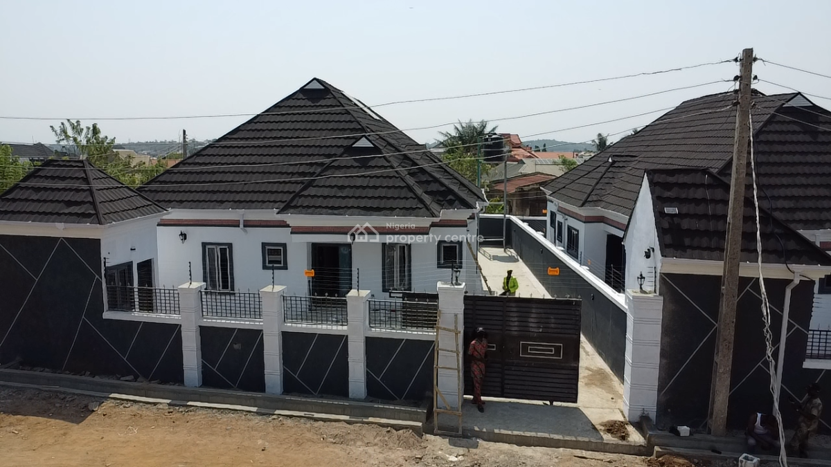 Gorgeously Finished Contemporary 3 Bed Fully Detached Bungalow with Bq, Ahoyaya Estate,ile Tuntun Jericho Extension Ibadan, Jericho, Ibadan, Oyo, Detached Bungalow for Sale