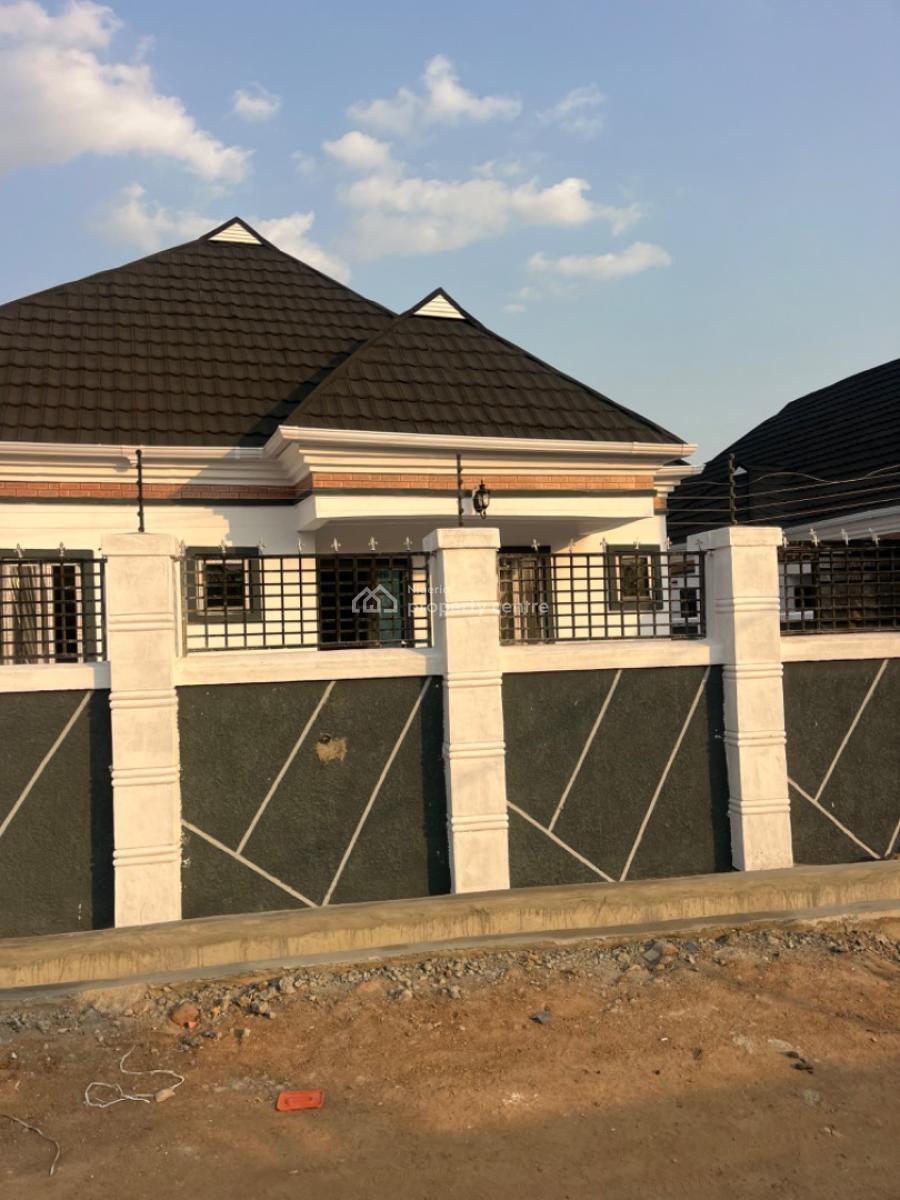 Gorgeously Finished Contemporary 3 Bed Fully Detached Bungalow with Bq, Ahoyaya Estate,ile Tuntun Jericho Extension Ibadan, Jericho, Ibadan, Oyo, Detached Bungalow for Sale