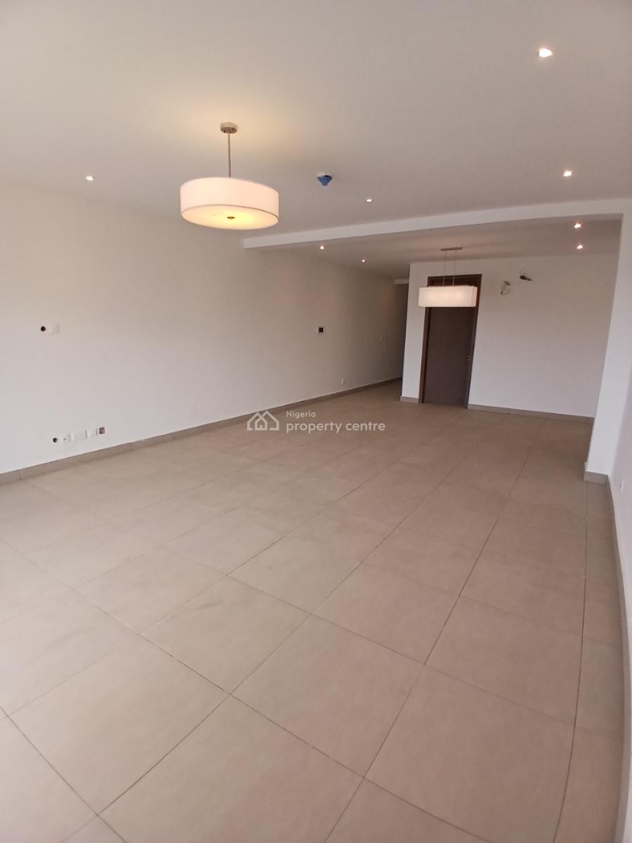 Serviced with 24/7 Power Suppy 3 Bedroom En-suite and Newly Built Flat, Lekki Phase 1, Lekki, Lagos, Flat / Apartment for Sale