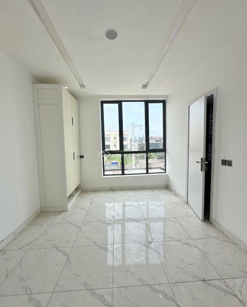 Lovely 2 Bedroom Apartment with Bq, Osapa Lindon, Osapa, Lekki, Lagos, Block of Flats for Sale