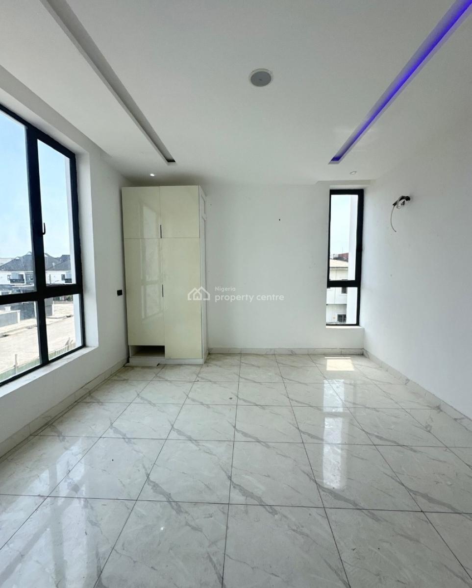 Lovely 2 Bedroom Apartment with Bq, Osapa Lindon, Osapa, Lekki, Lagos, Block of Flats for Sale