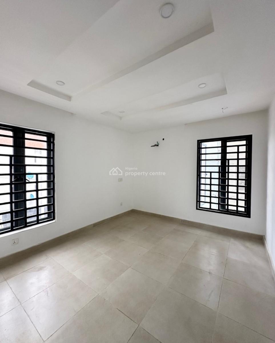 Lovely 4 Bedroom Apartment with Bq, Lekki Phase 1, Lekki Phase 1, Lekki, Lagos, Block of Flats for Sale