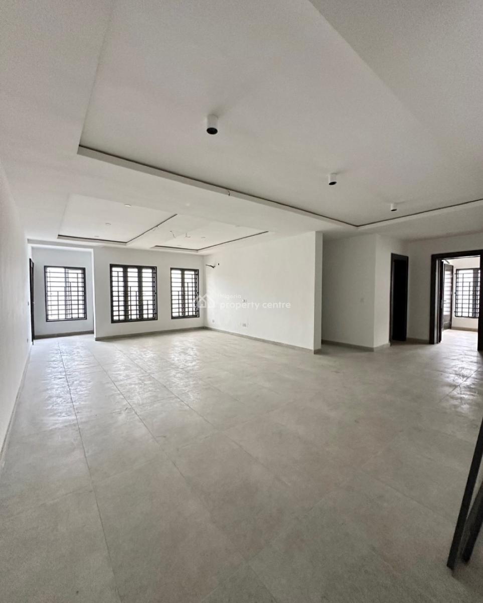 Lovely 4 Bedroom Apartment with Bq, Lekki Phase 1, Lekki Phase 1, Lekki, Lagos, Block of Flats for Sale