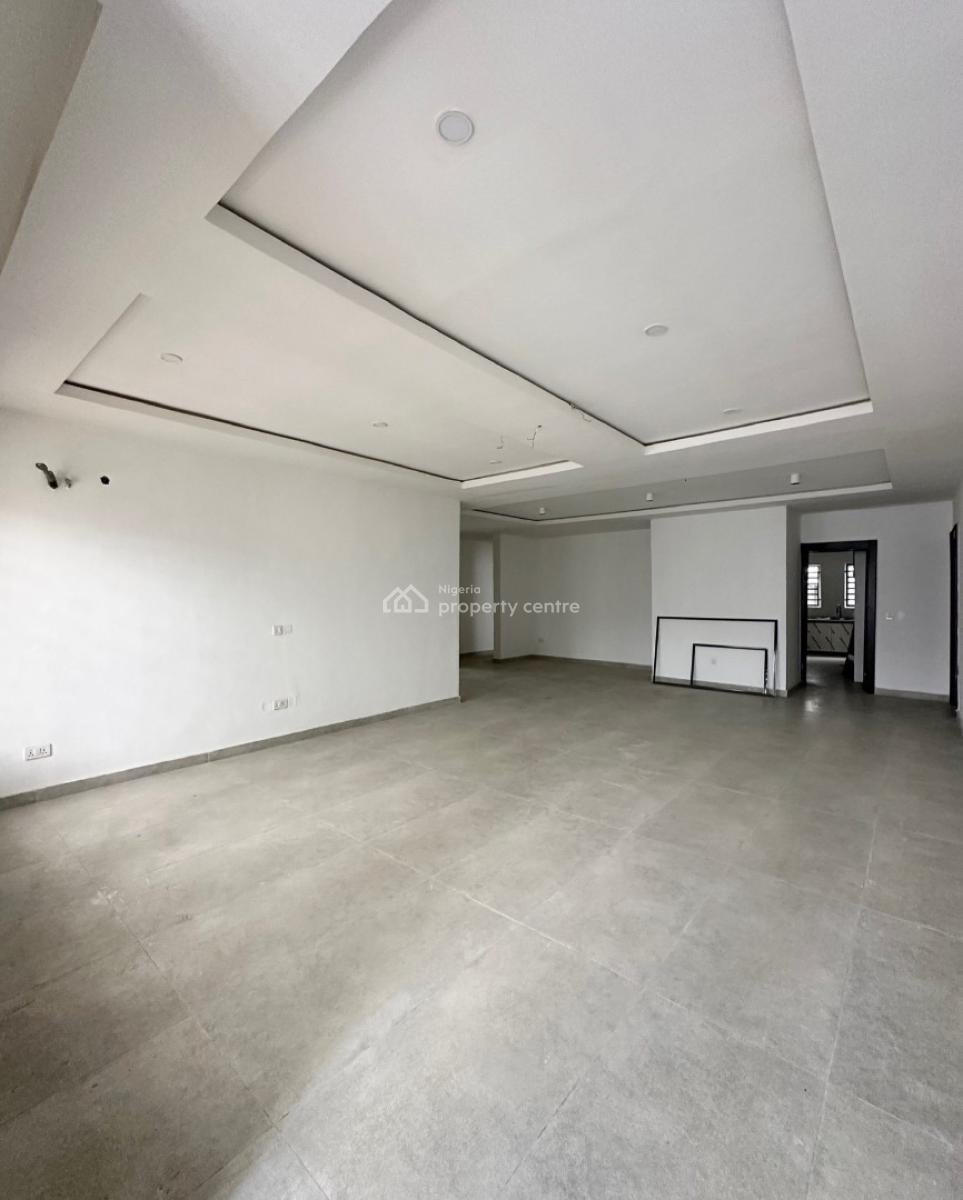 Lovely 4 Bedroom Apartment with Bq, Lekki Phase 1, Lekki Phase 1, Lekki, Lagos, Block of Flats for Sale