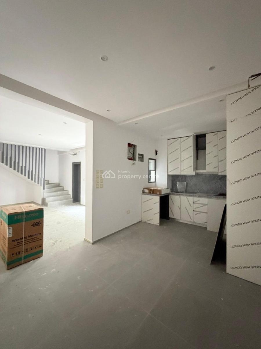 a Well Detailed 2 Bedroom Maisonette with Elevator, Ikate, Lekki, Lagos, Flat / Apartment for Sale