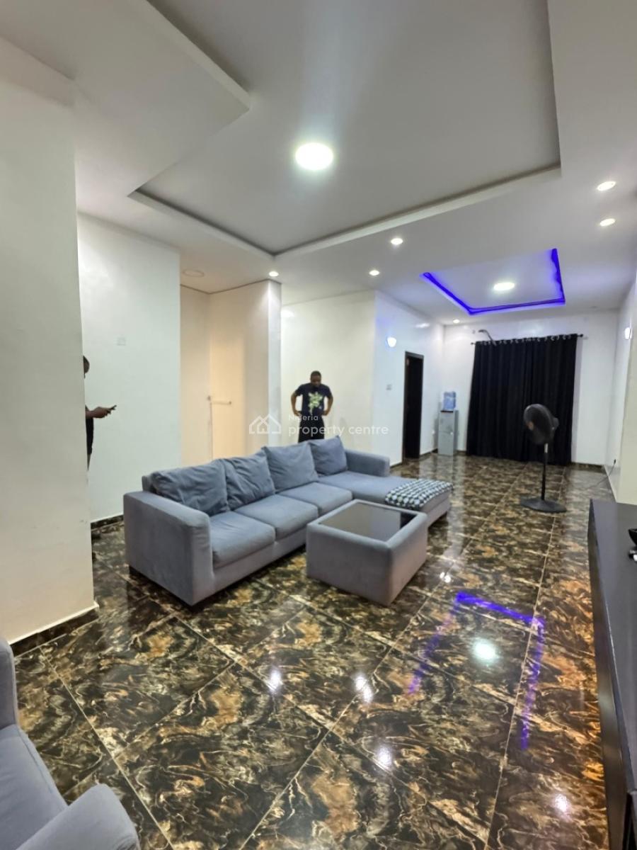 Decent and Comfortable: Comes Unfurnished, Osapa, Lekki, Lagos, Flat / Apartment for Rent