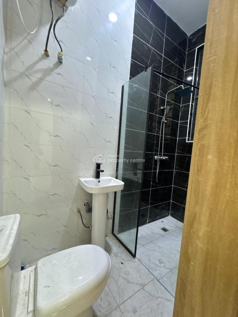 Luxury and Spacious in Serene Surroundings: Furnished, Ologolo, Lekki, Lagos, Flat / Apartment for Rent