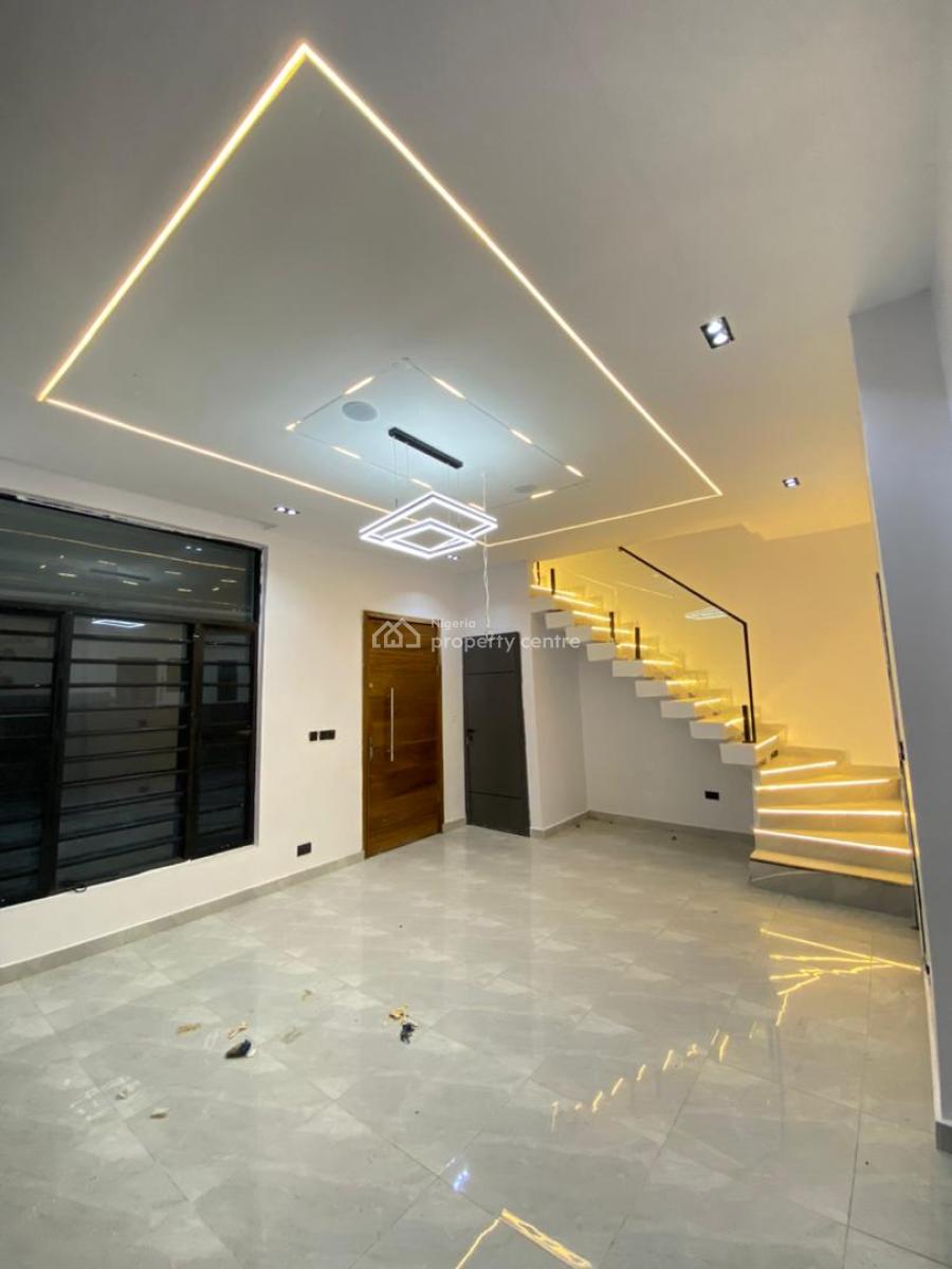 3 Bedroom, Ikota, Lekki, Lagos, Terraced Duplex for Sale