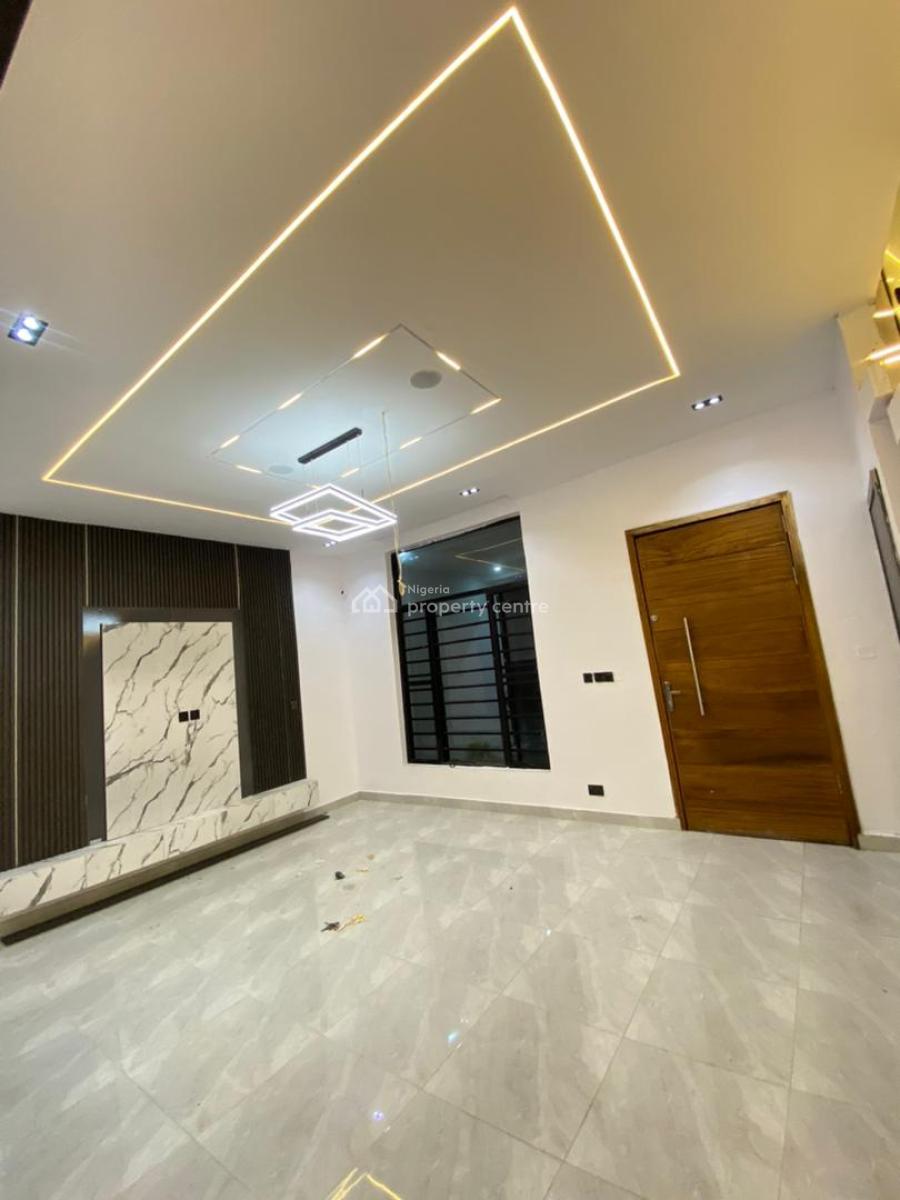 3 Bedroom, Ikota, Lekki, Lagos, Terraced Duplex for Sale