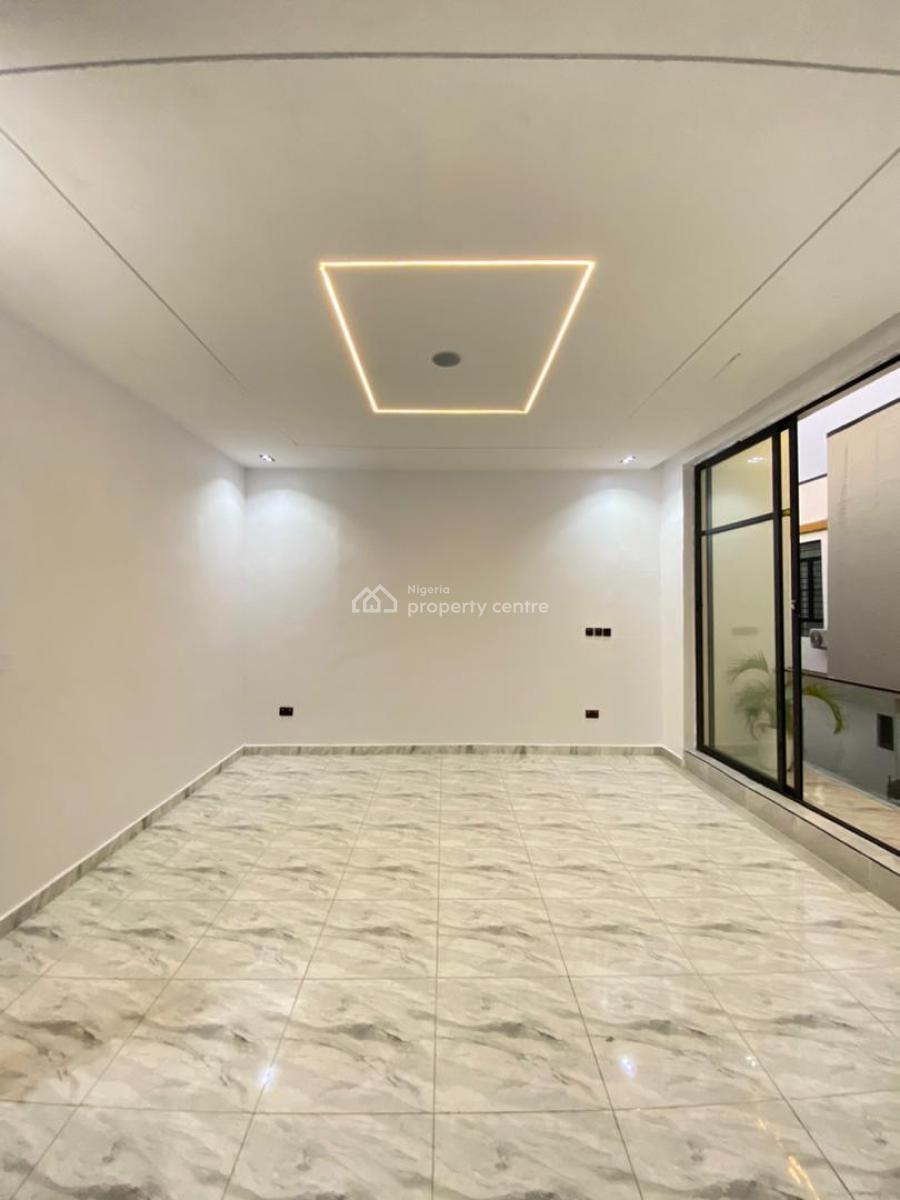 3 Bedroom, Ikota, Lekki, Lagos, Terraced Duplex for Sale