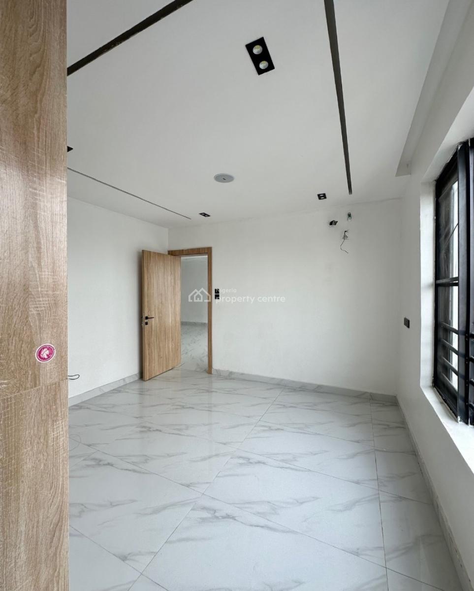 Lovely 2 Bedroom Apartment with Swimming Pool and Bq, Lekki Phase 1, Lekki Phase 1, Lekki, Lagos, Block of Flats for Sale