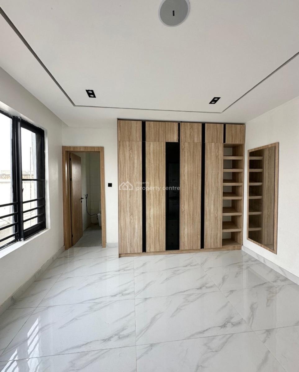 Lovely 2 Bedroom Apartment with Swimming Pool and Bq, Lekki Phase 1, Lekki Phase 1, Lekki, Lagos, Block of Flats for Sale