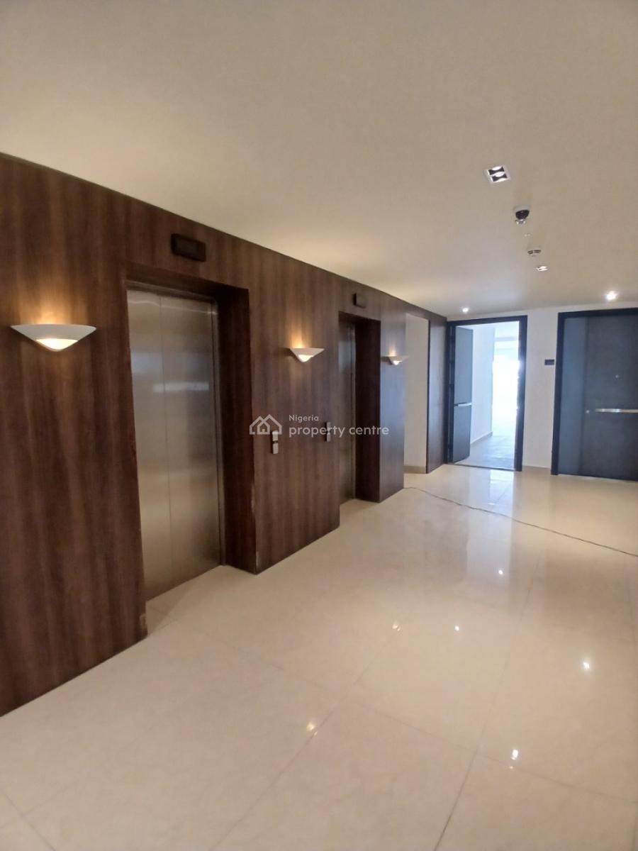 Serviced with 24/7 Power Suppy 2 Bedroom En-suite and Newly Built Flat, Lekki Phase 1, Lekki, Lagos, Flat / Apartment for Rent