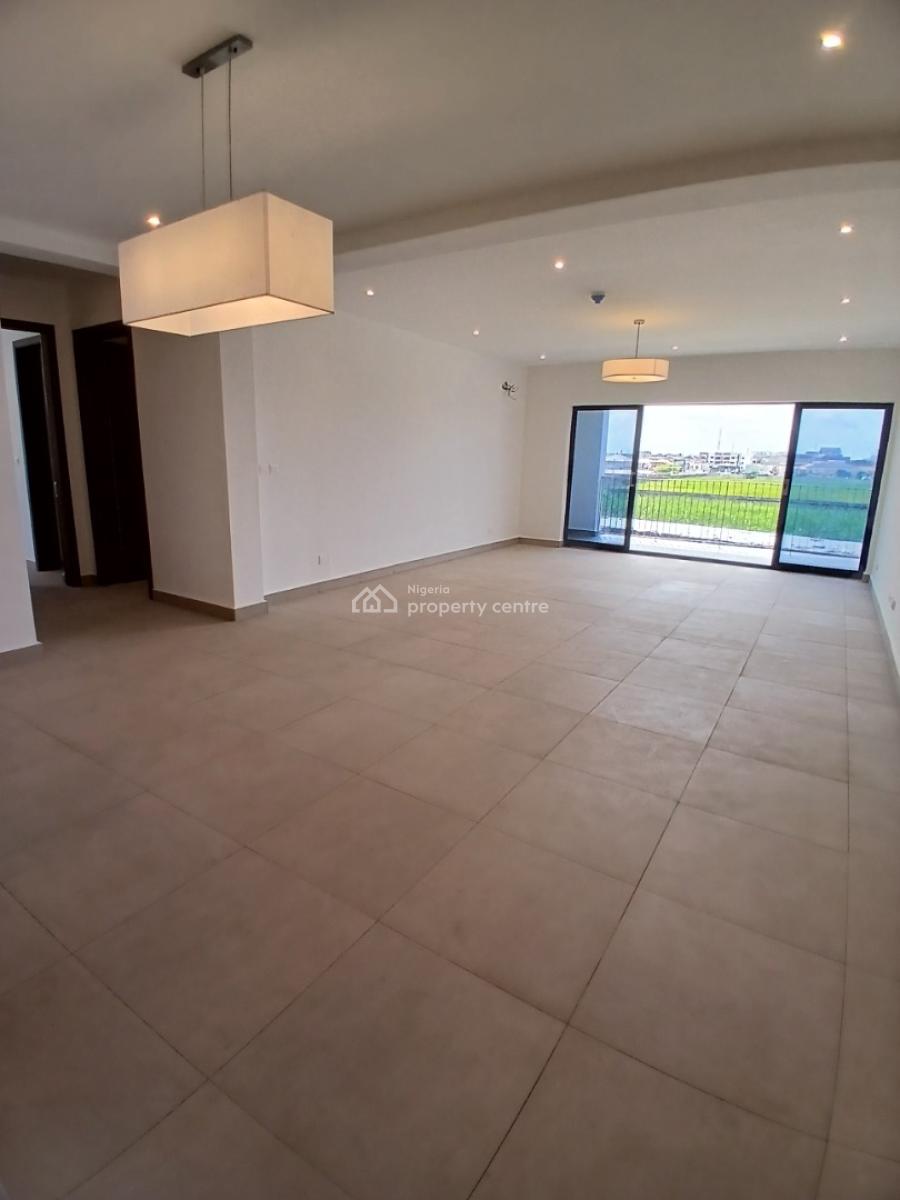 Serviced with 24/7 Power Suppy 2 Bedroom En-suite and Newly Built Flat, Lekki Phase 1, Lekki, Lagos, Flat / Apartment for Rent