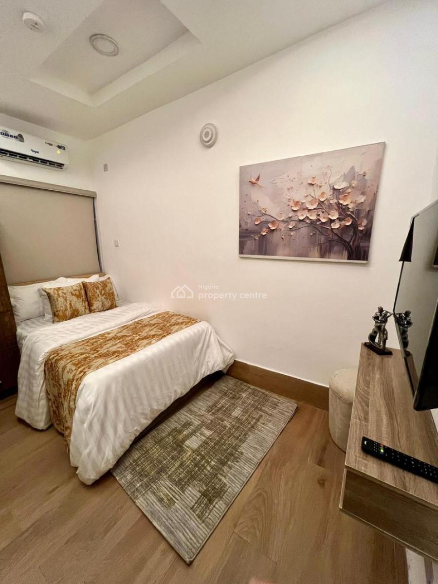 Beautiful Two Bedroom Apartment with Luxury Finishes, Lekki Phase 1, Lekki, Lagos, Flat / Apartment Short Let