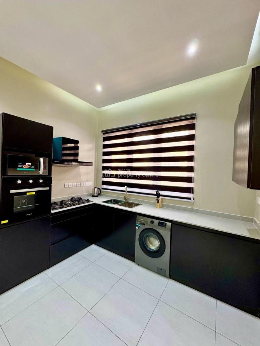 Luxurious 2 Bedroom Apartment with Snooker Board, Ps4, Vinyl Record,, Lekki Phase 1, Lekki, Lagos, Flat / Apartment Short Let