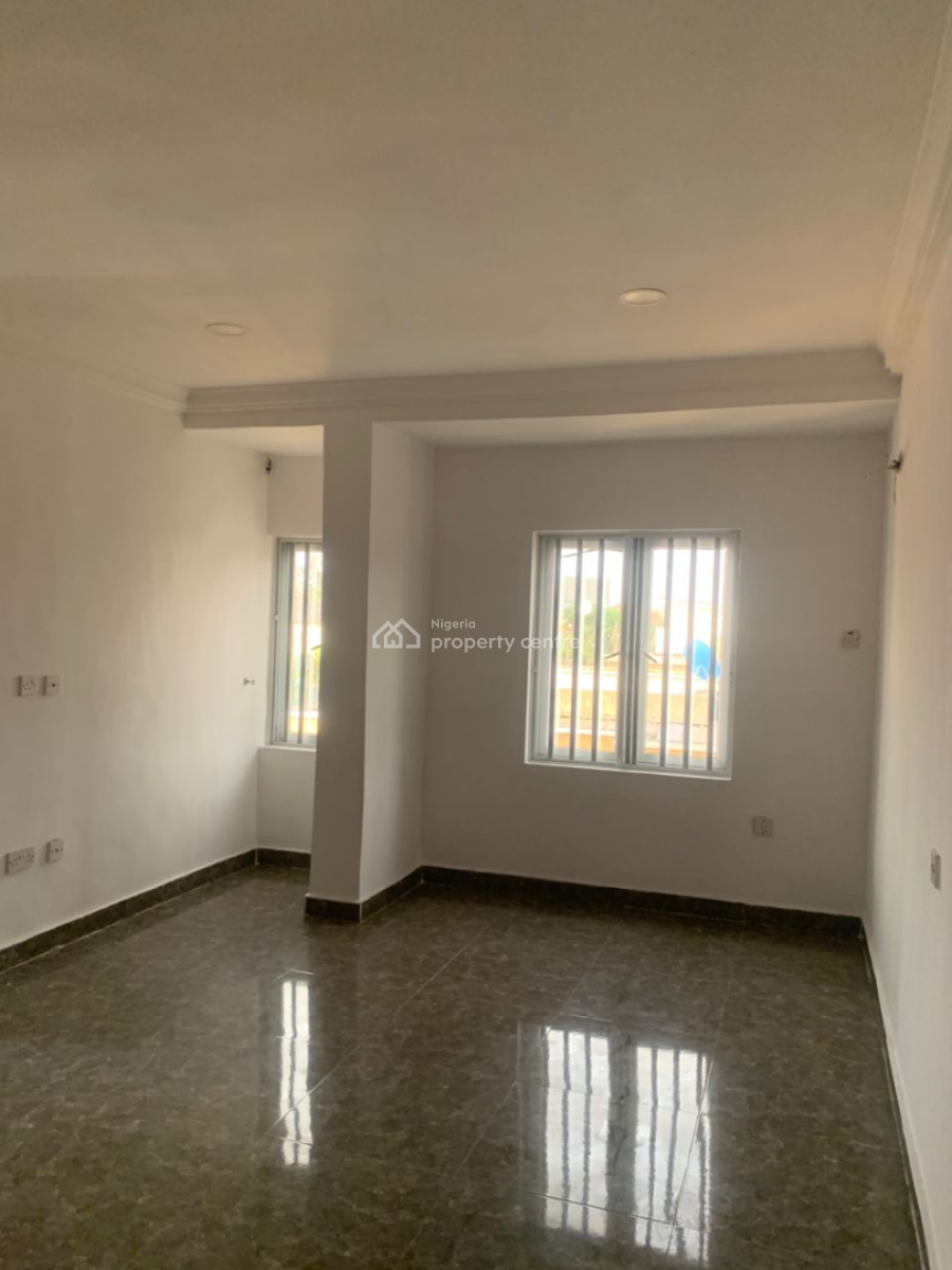 Serviced 3 Bedroom Apartment with Bq, Lekki Phase 1, Lekki, Lagos, Flat / Apartment for Rent