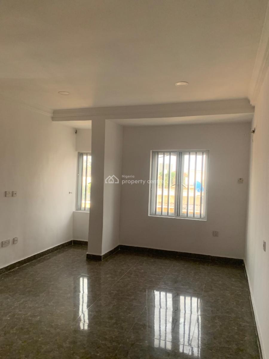 Serviced 3 Bedroom Apartment with Bq, Lekki Phase 1, Lekki, Lagos, Flat / Apartment for Rent