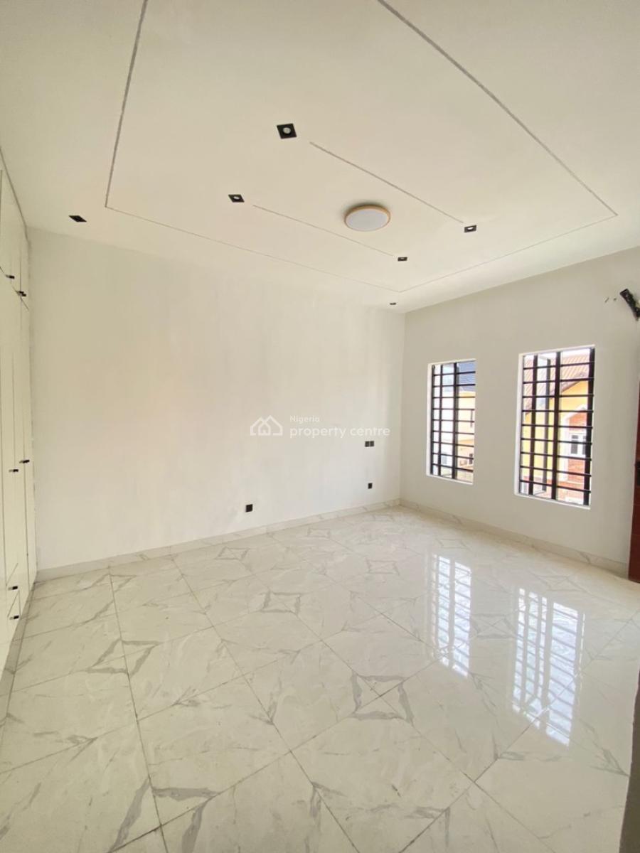4 Bedroom, Ikota, Lekki, Lagos, Terraced Duplex for Sale