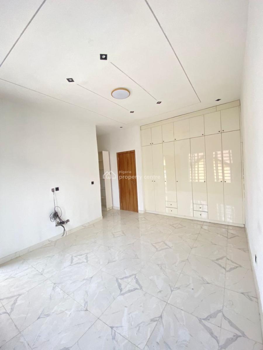 4 Bedroom, Ikota, Lekki, Lagos, Terraced Duplex for Sale