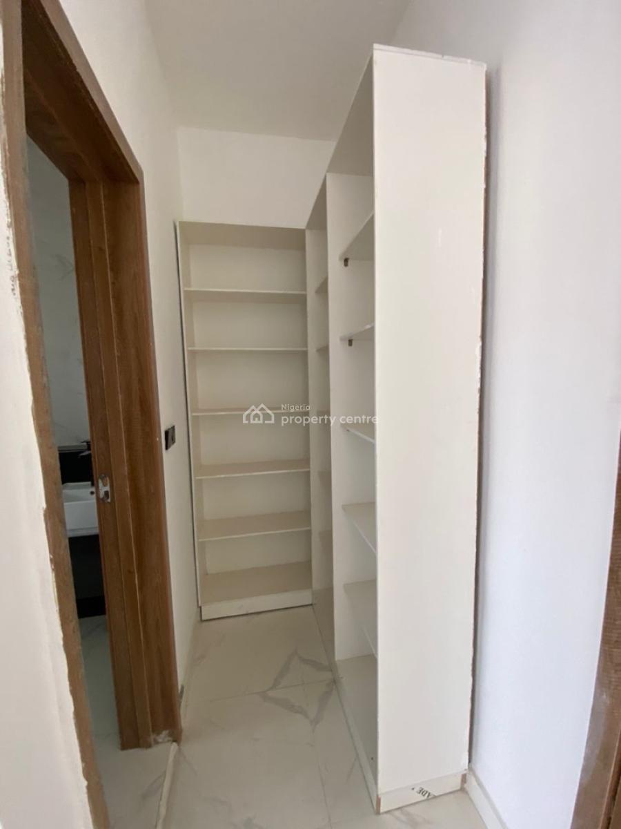 4 Bedroom, Ikota, Lekki, Lagos, Terraced Duplex for Sale