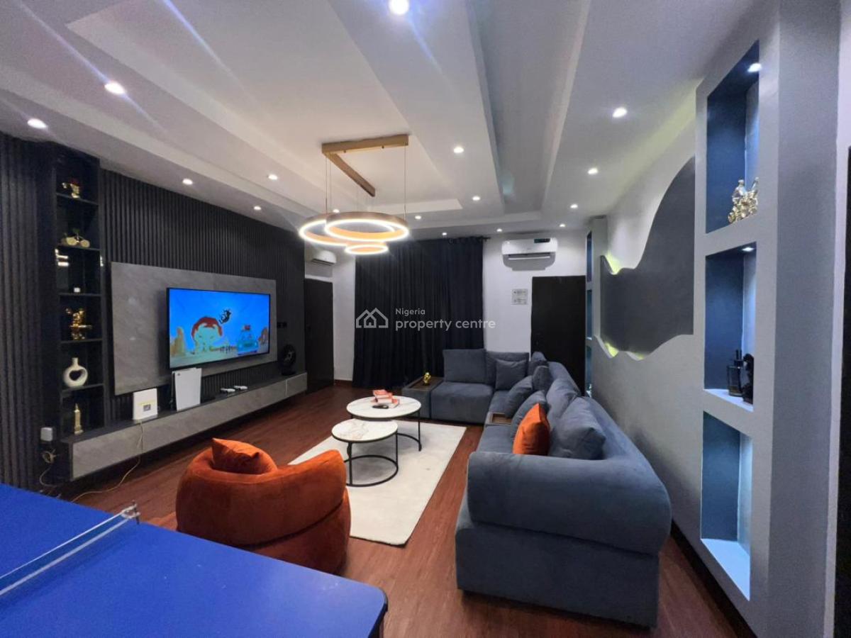 Luxury 3 Bedroom En-suite Apartment with Speedy Wi-fi, Snooker &tennis, Balcony, Pool, Ps5, Comfortable & Secure, Lekki Phase 1, Lekki, Lagos, Flat / Apartment Short Let