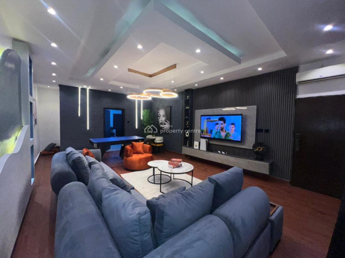Luxury 3 Bedroom En-suite Apartment with Speedy Wi-fi, Snooker &tennis, Balcony, Pool, Ps5, Comfortable & Secure, Lekki Phase 1, Lekki, Lagos, Flat / Apartment Short Let