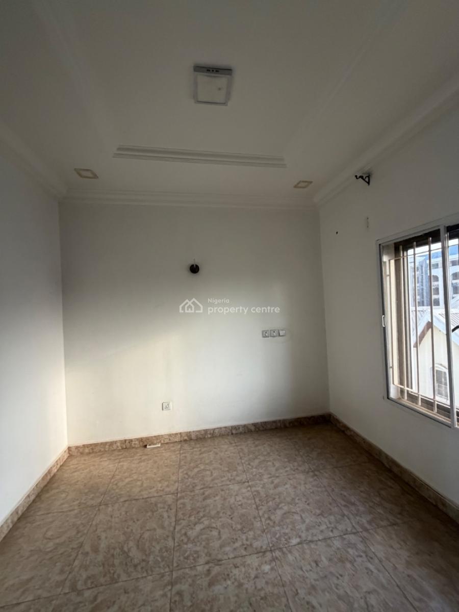 Standard 3 Bedroom Apartment, Asokoro District, Abuja, Flat / Apartment for Rent