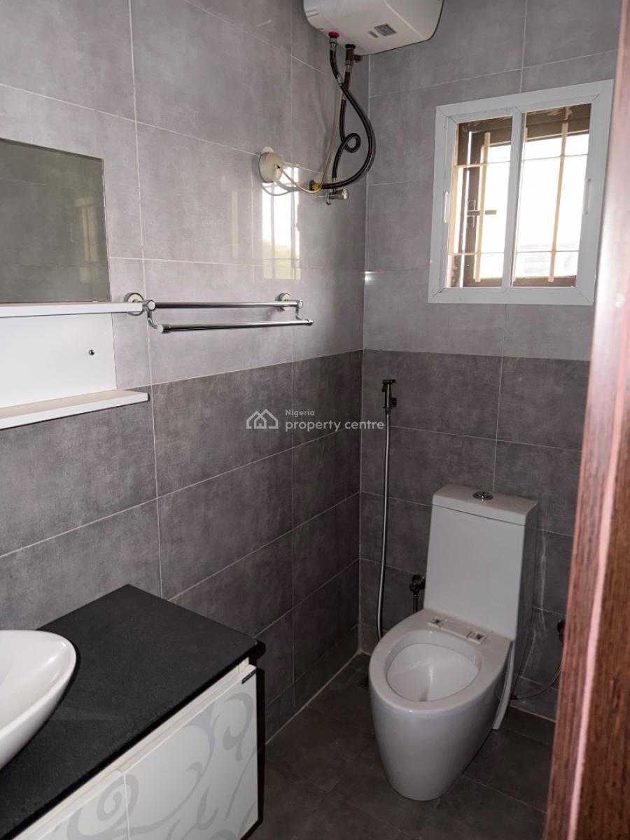 Standard 3 Bedroom Apartment, Asokoro District, Abuja, Flat / Apartment for Rent