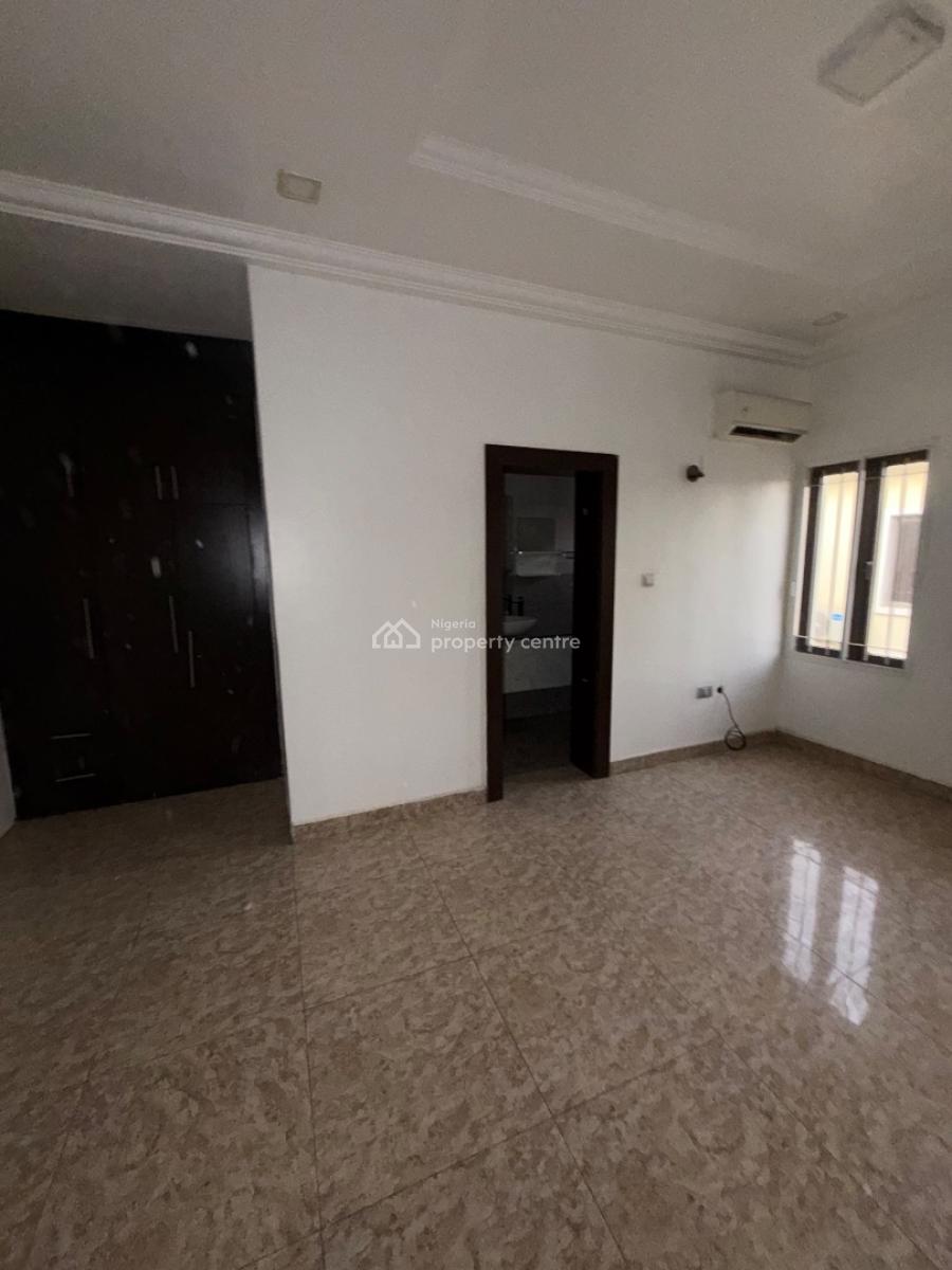 Standard 3 Bedroom Apartment, Asokoro District, Abuja, Flat / Apartment for Rent